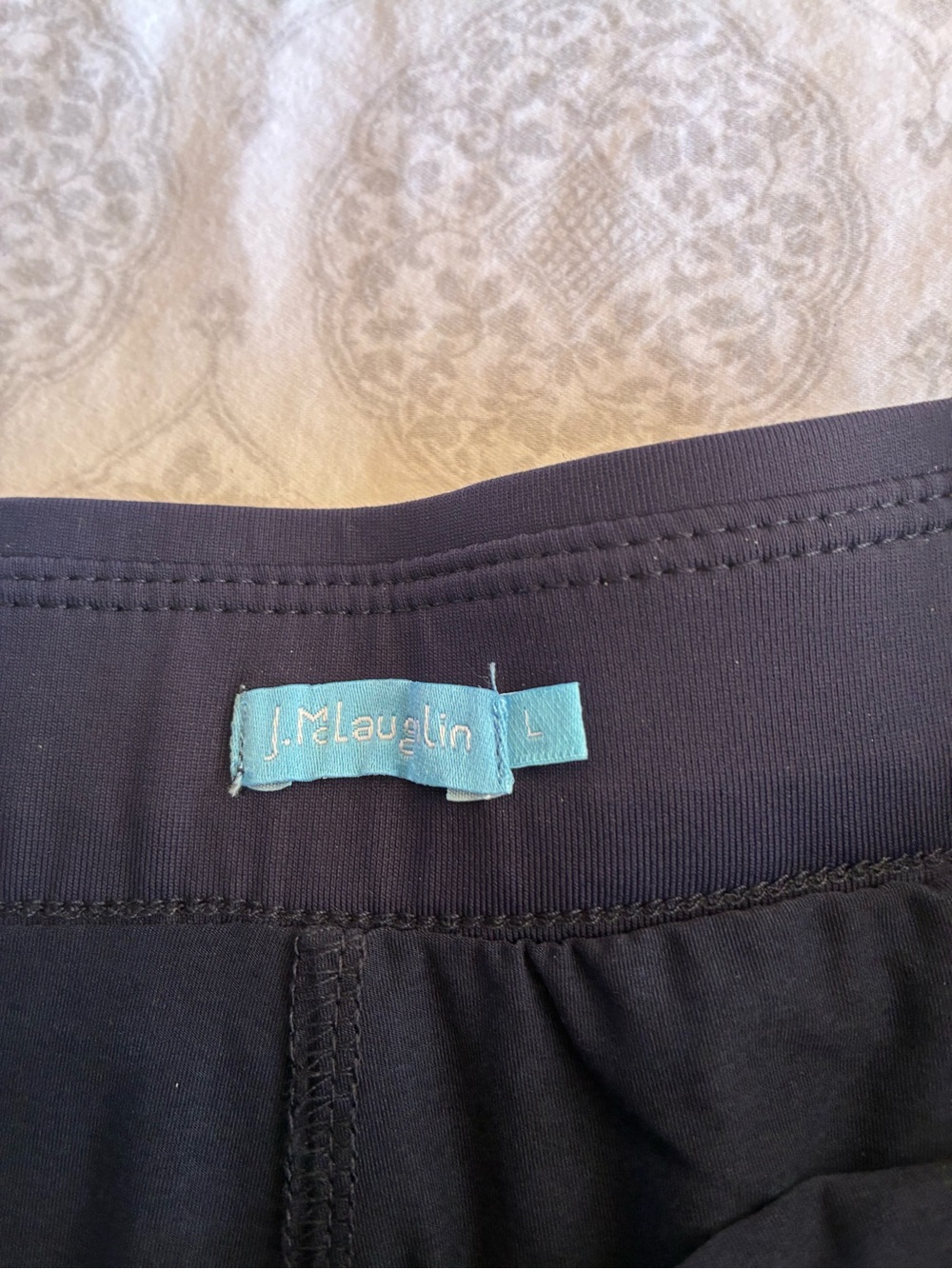 J. McLaughlin Agnes Navy Blue Tennis/Golf/Pickleball Ruffle Skirt
Size Large - Picture 6 of 10